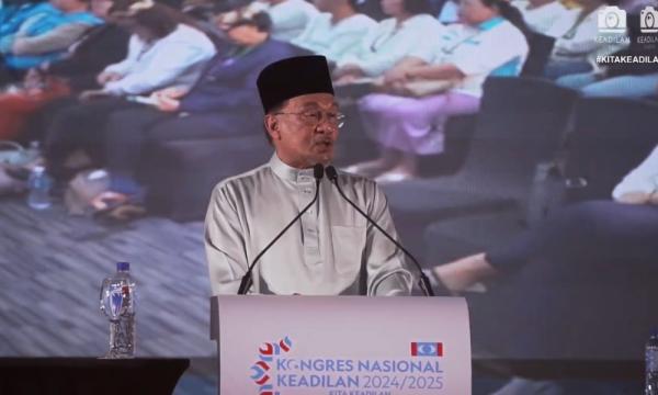 Anwar Ibrahim: Azam Baki, Pejuang Anti Korupsi?