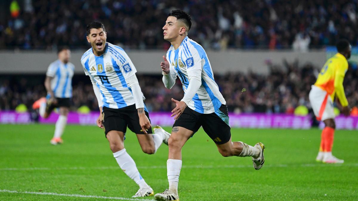 Argentina Bungkam Kolombia: Diaz & Almada Bersinar