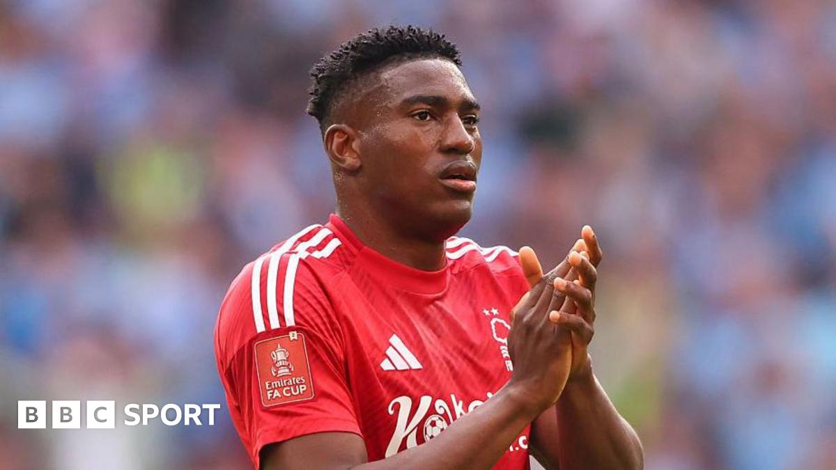 Awoniyi: Striker Forest Koma Setelah Operasi