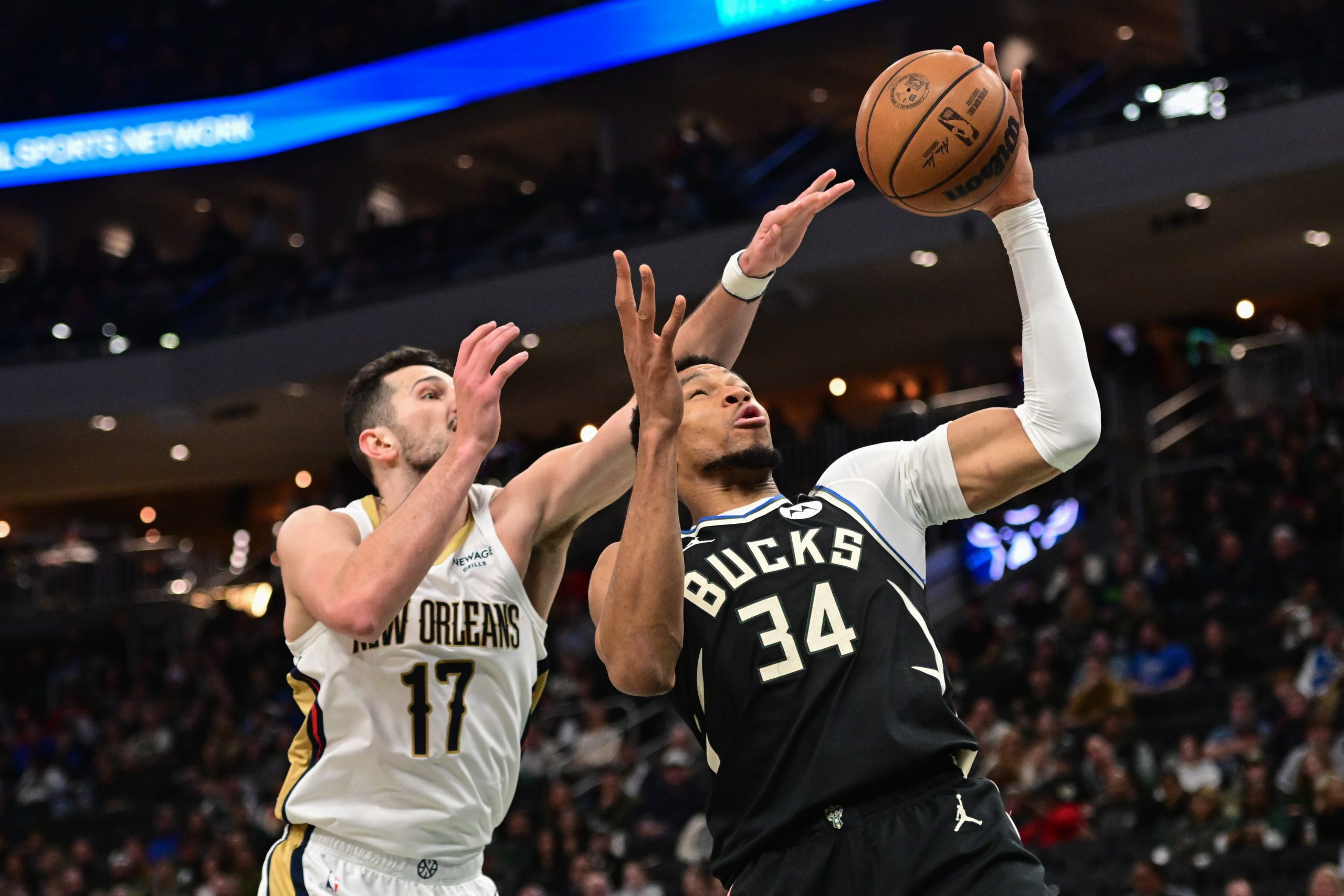 Bucks Vs Pacers: Giannis Bersinar, Nasib Lillard?