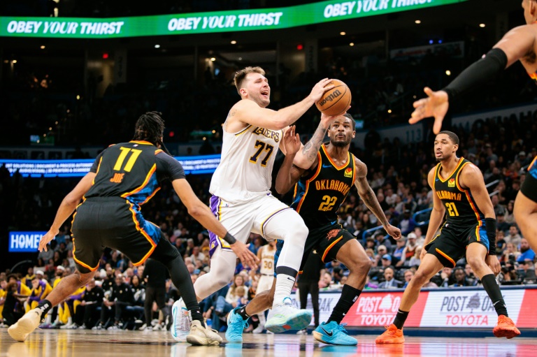 Doncic 30 Poin, Lakers Hancurkan Thunder