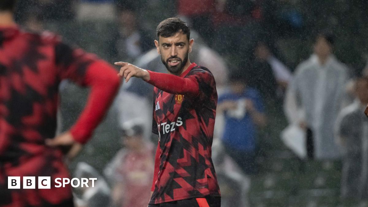 Fernandes: Masa Depan Di MU & Laga Hong Kong