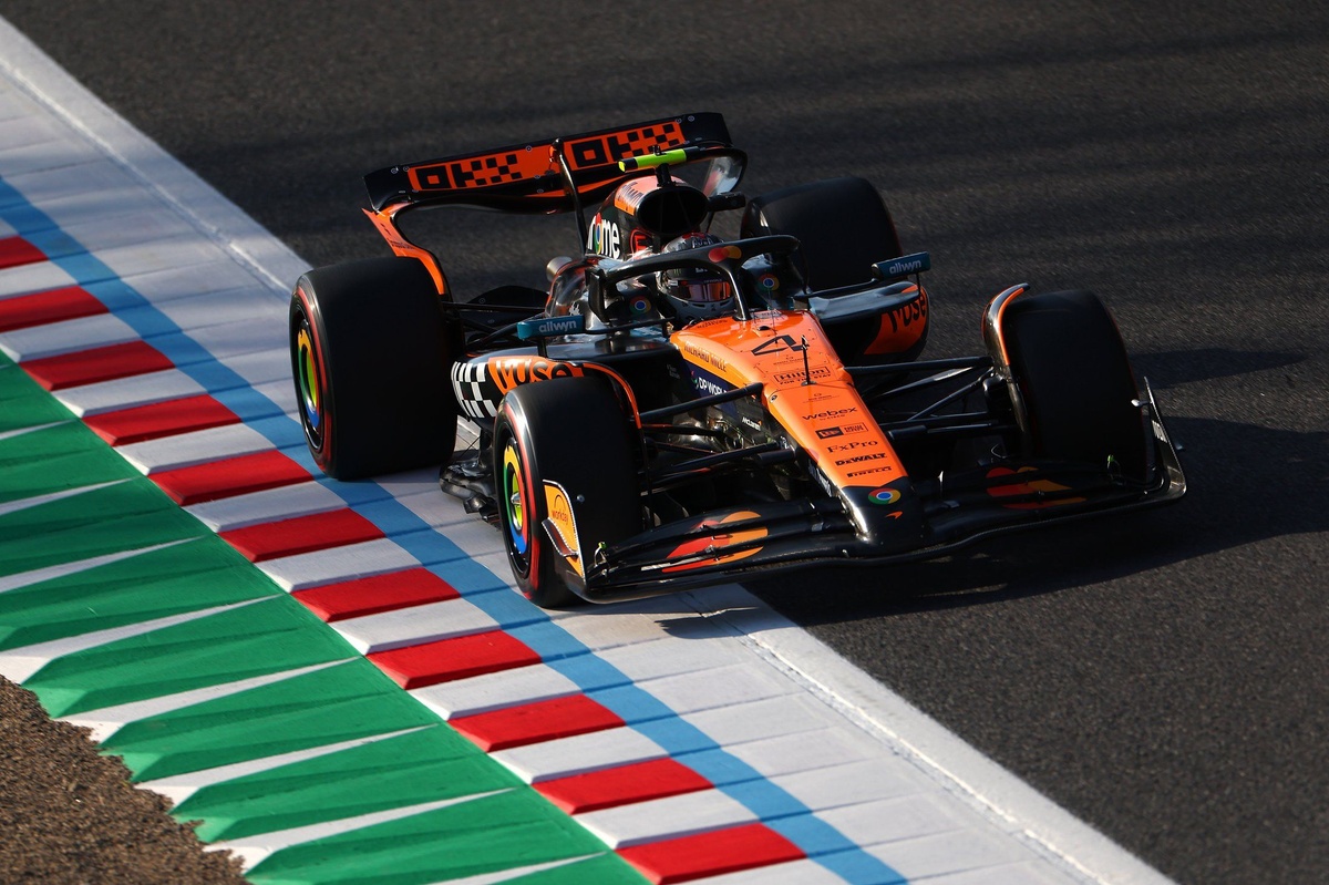 FP3 Jepang: Norris Kalahkan Piastri, Rumput Terbakar Ganggu