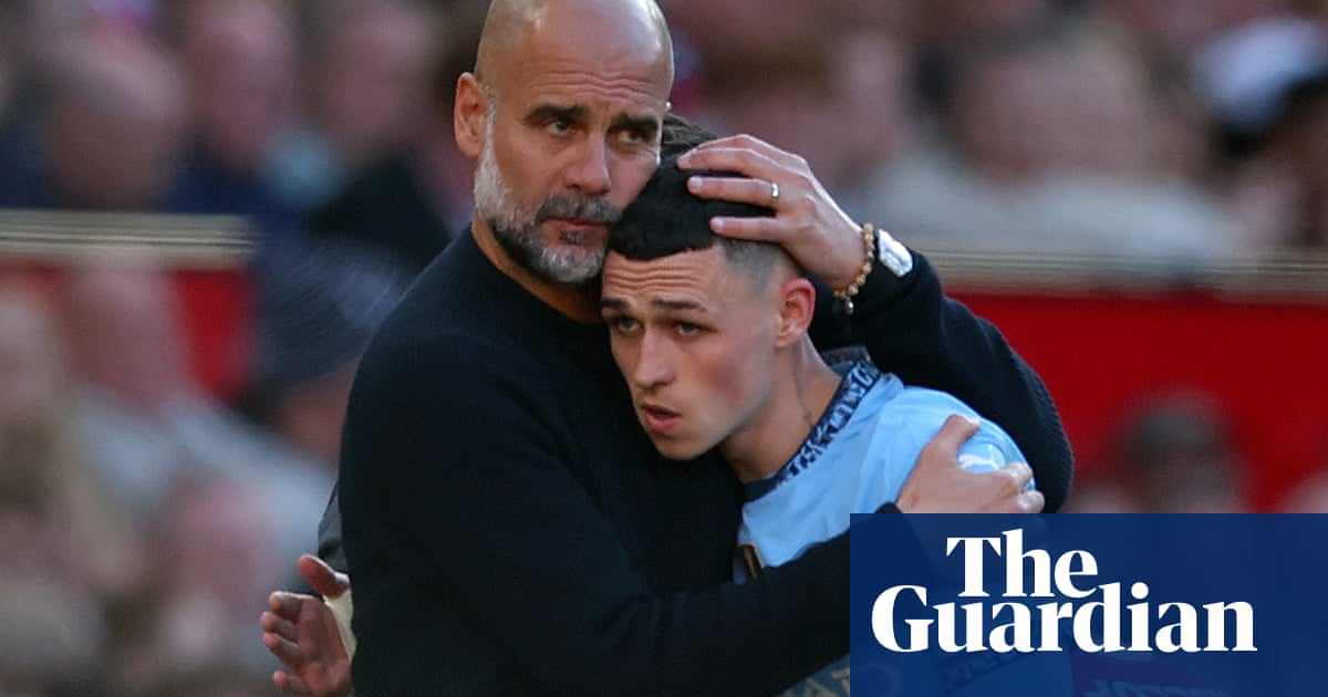 Guardiola Kecam Nyanyian Fans MU Soal Ibu Foden