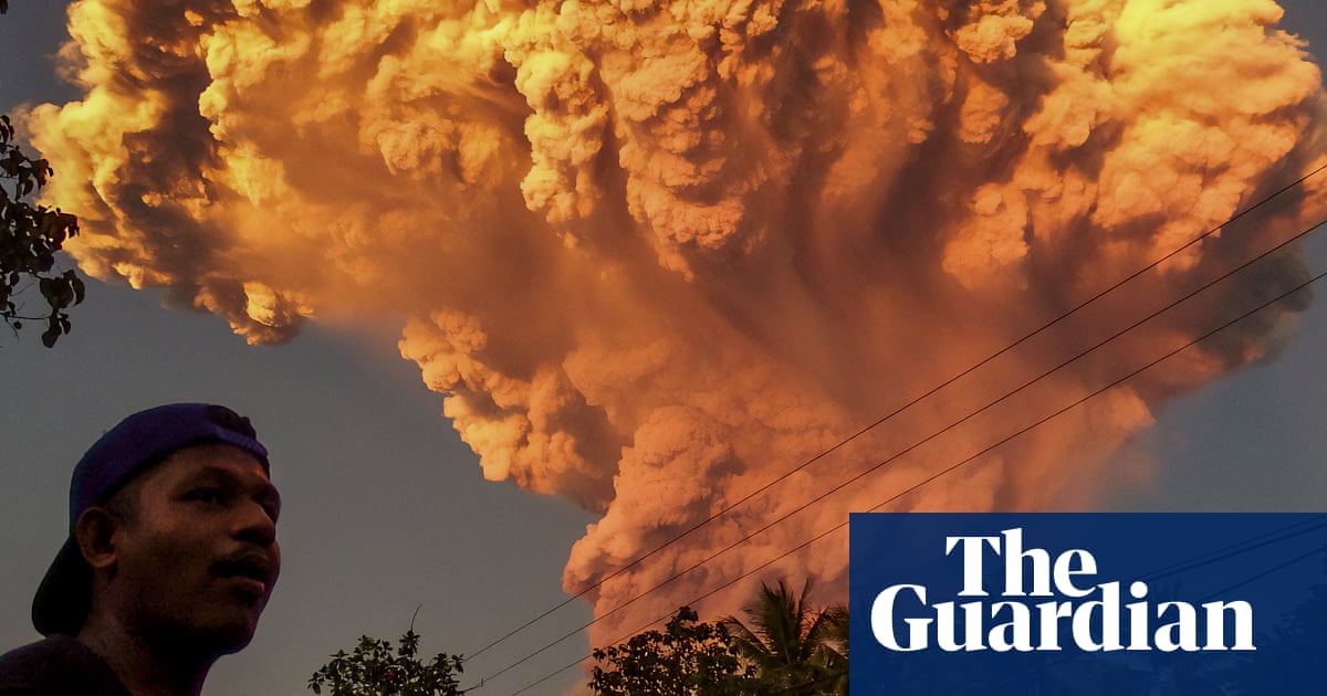 Gunung Agung Meletus: Penerbangan Bali Dibatalkan