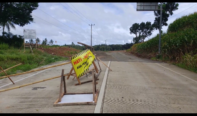 Jalan Cindar Bumi Akhirnya Diperbaiki