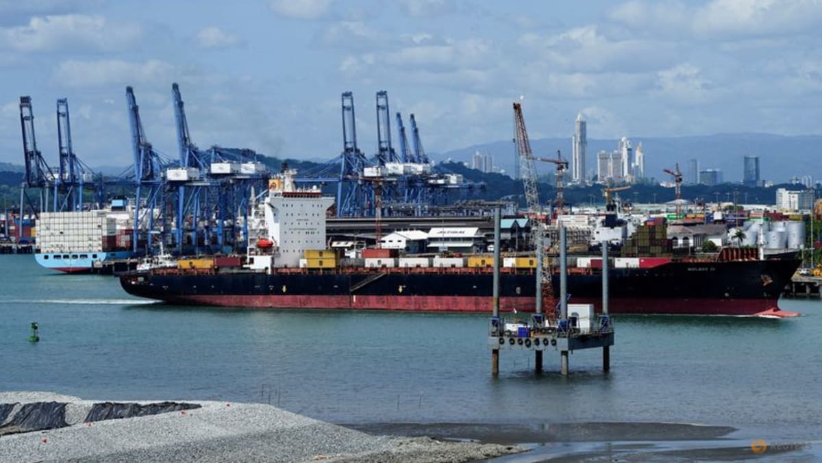 Konglomerat Italia Investasi Di Pelabuhan CK Hutchison