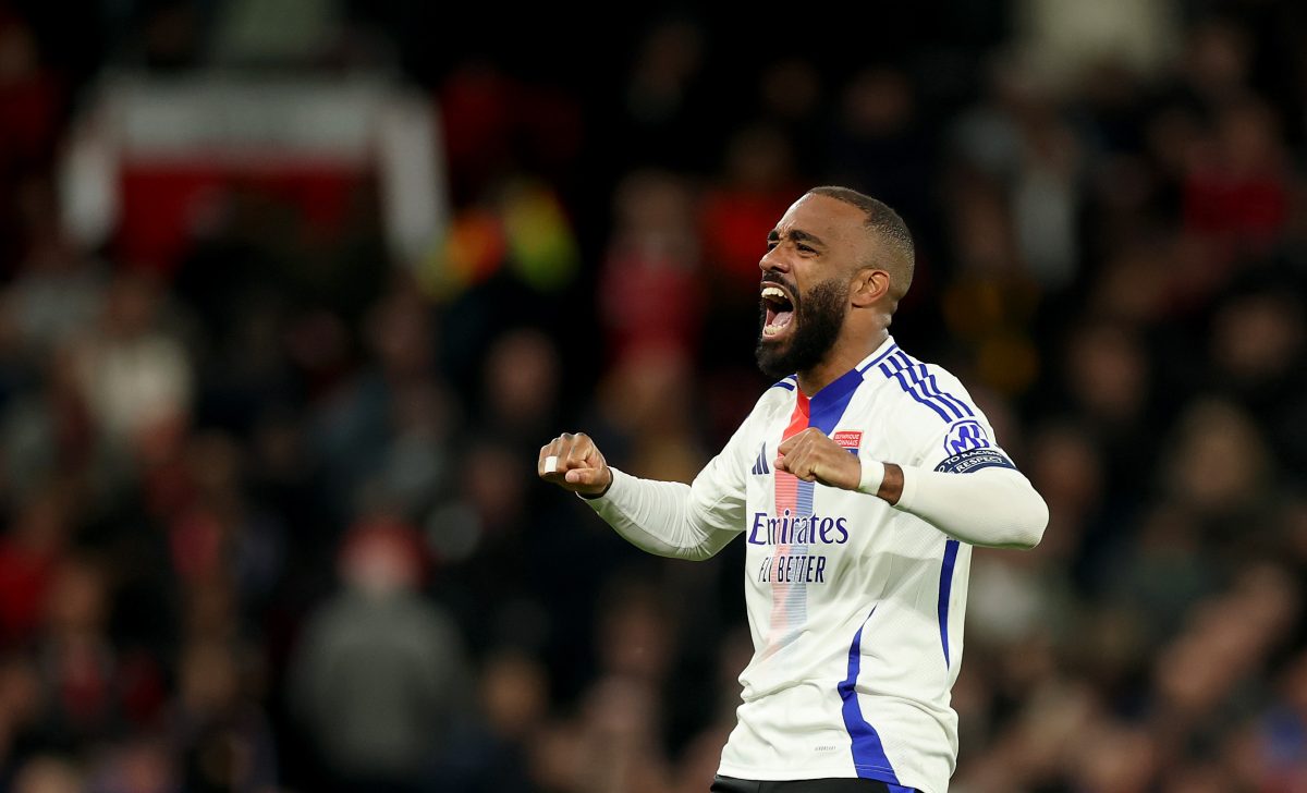 Lacazette 200 Gol: Lyon Amankan Eropa
