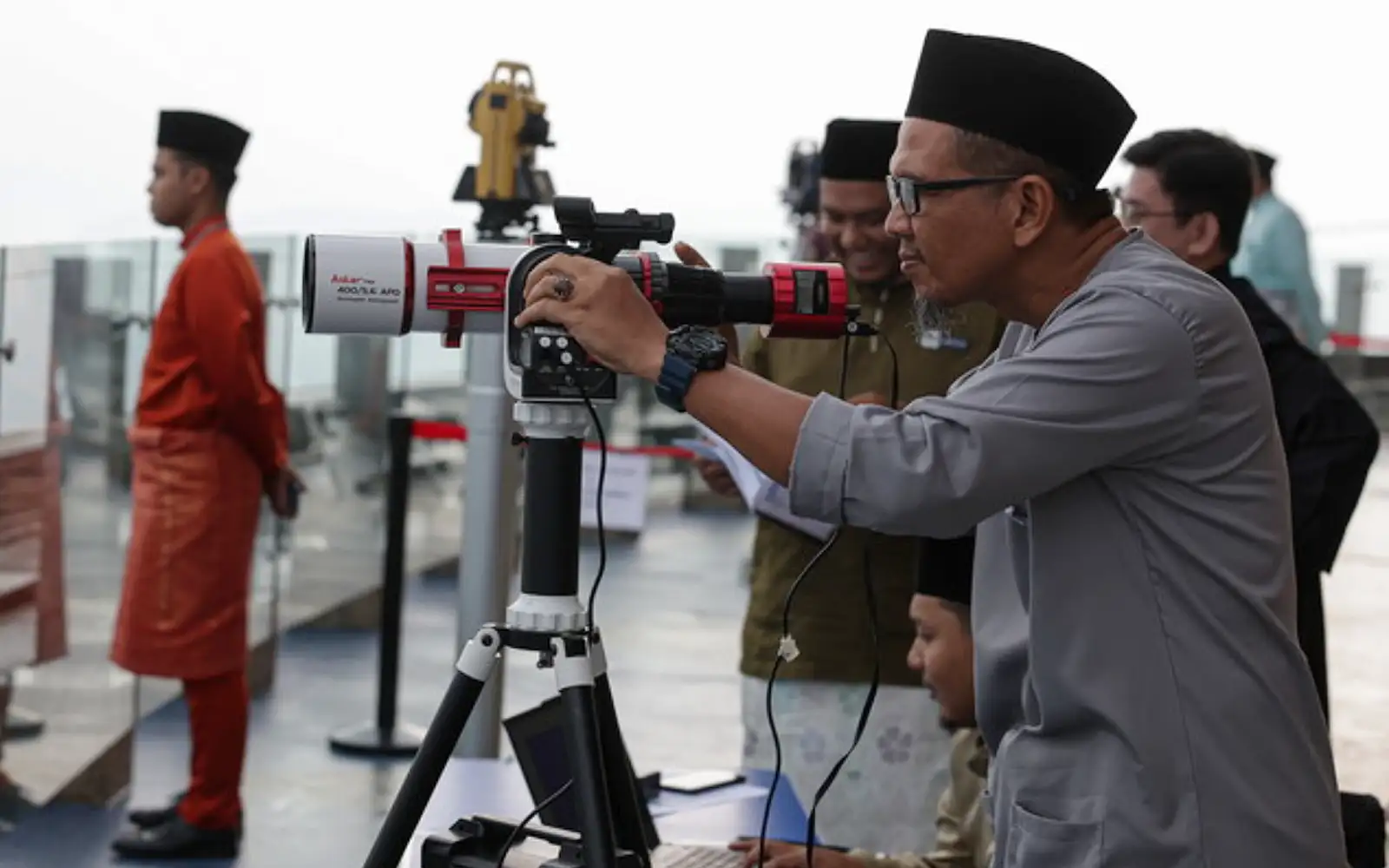 Lihat Hilal Zulhijah 27 Mei: Jadwal & Panduan
