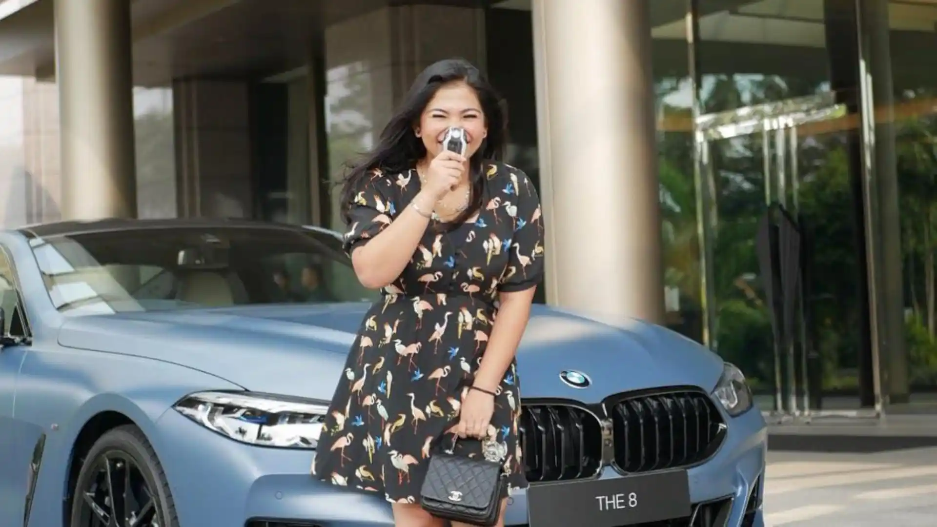 Mobil Mewah BMW M850i Anak Haji Isam