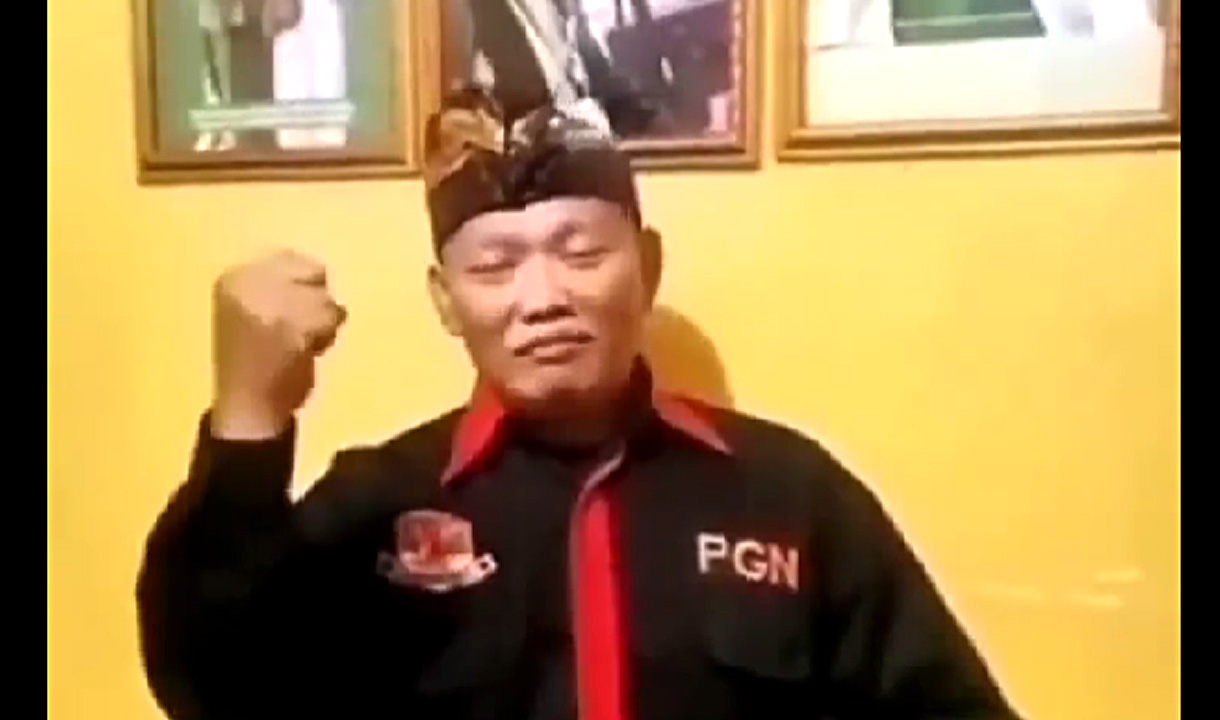 Pak Mono Tantang Rizieq: Polisi Datangi Karanganyar