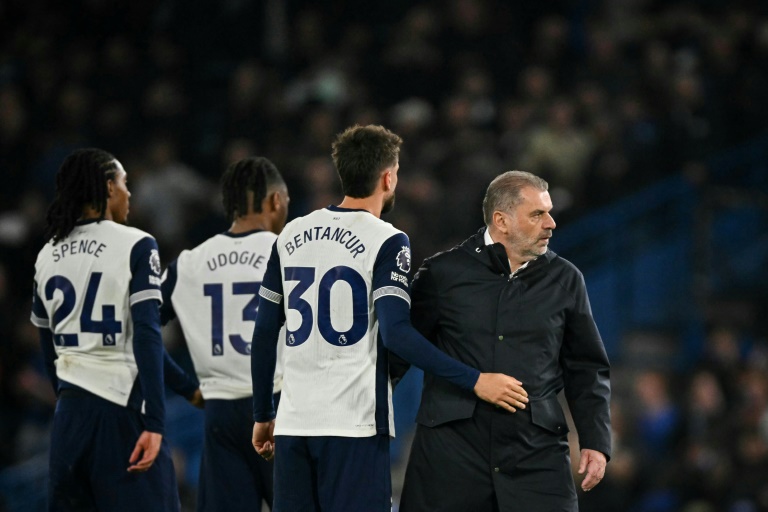 Postecoglou Bantah Ejek Fans Spurs