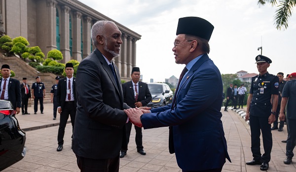 Presiden Maldives: Sambutan Resmi Di Perdana Putra