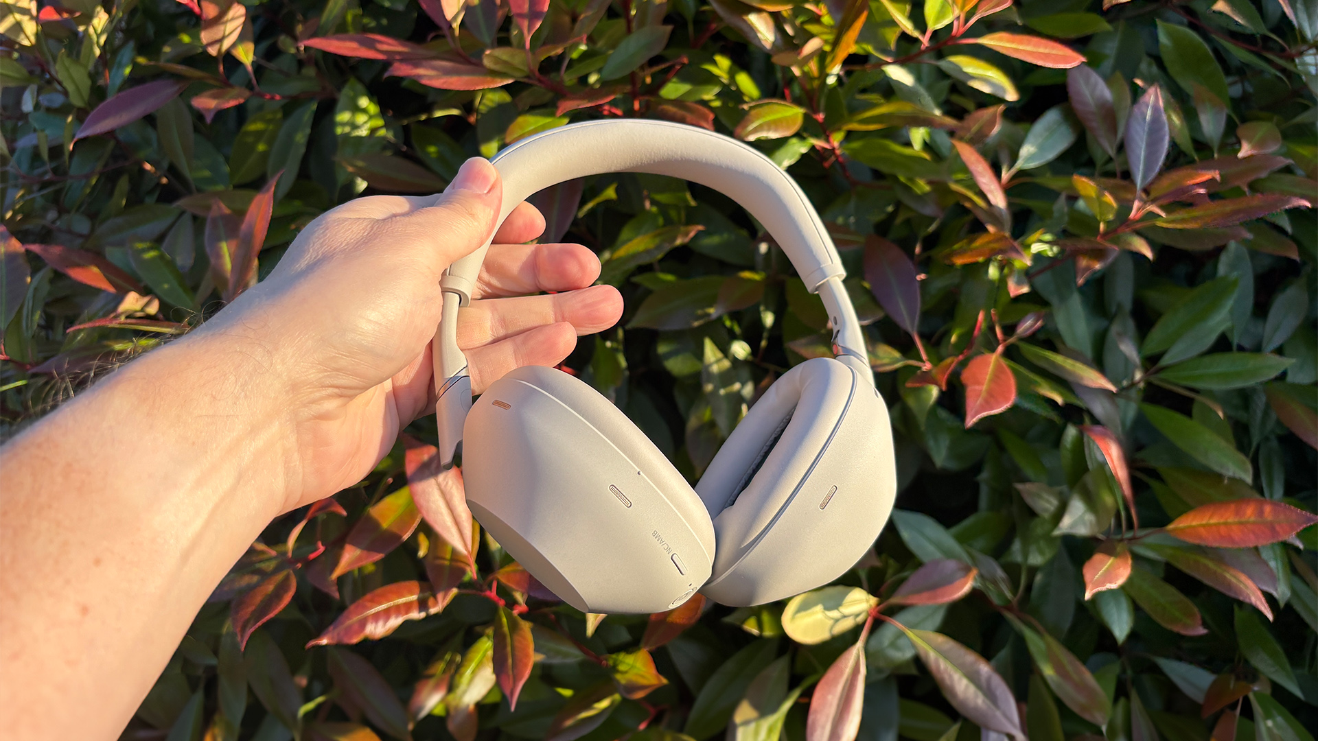 Sony WH-1000XM6 Vs Bose: Mana Yang Terbaik?