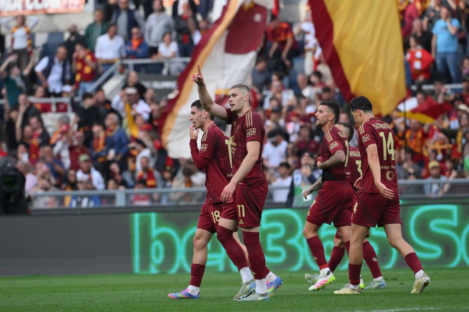 Svilar & Dovbyk: Reaksi Usai Laga Roma-Fiorentina
