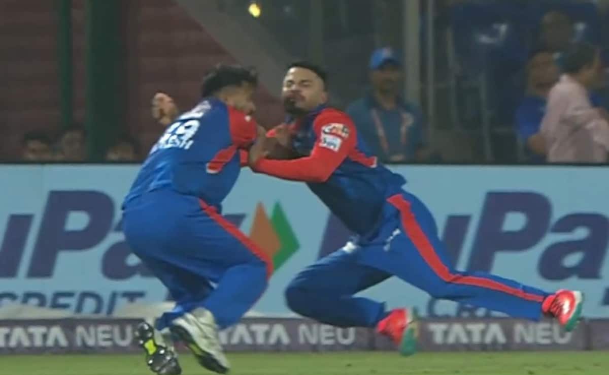 Tabrakan Keras! Pemain Delhi Capitals Terluka Vs MI