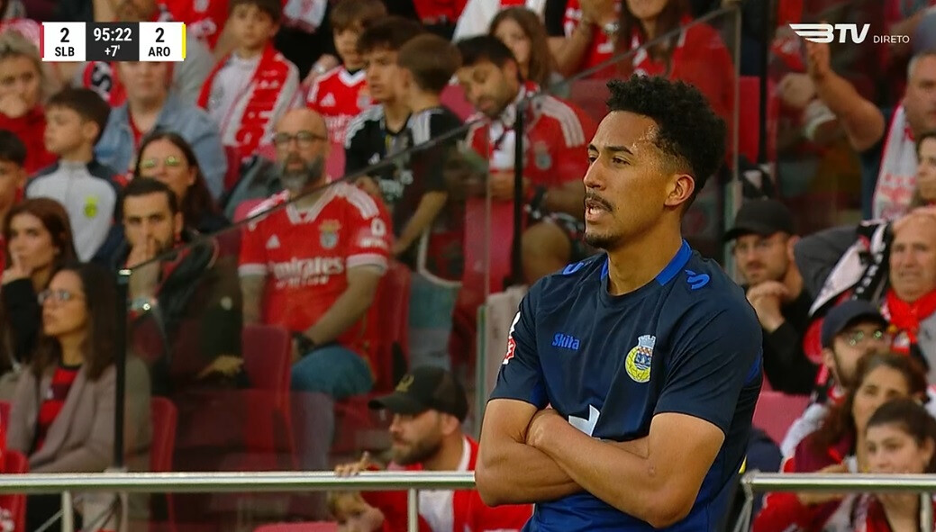 Weverson Empate Dramatis: Benfica X [Nama Tim] 2-2